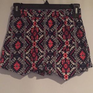 *FINAL PRICE*Aztec print skort